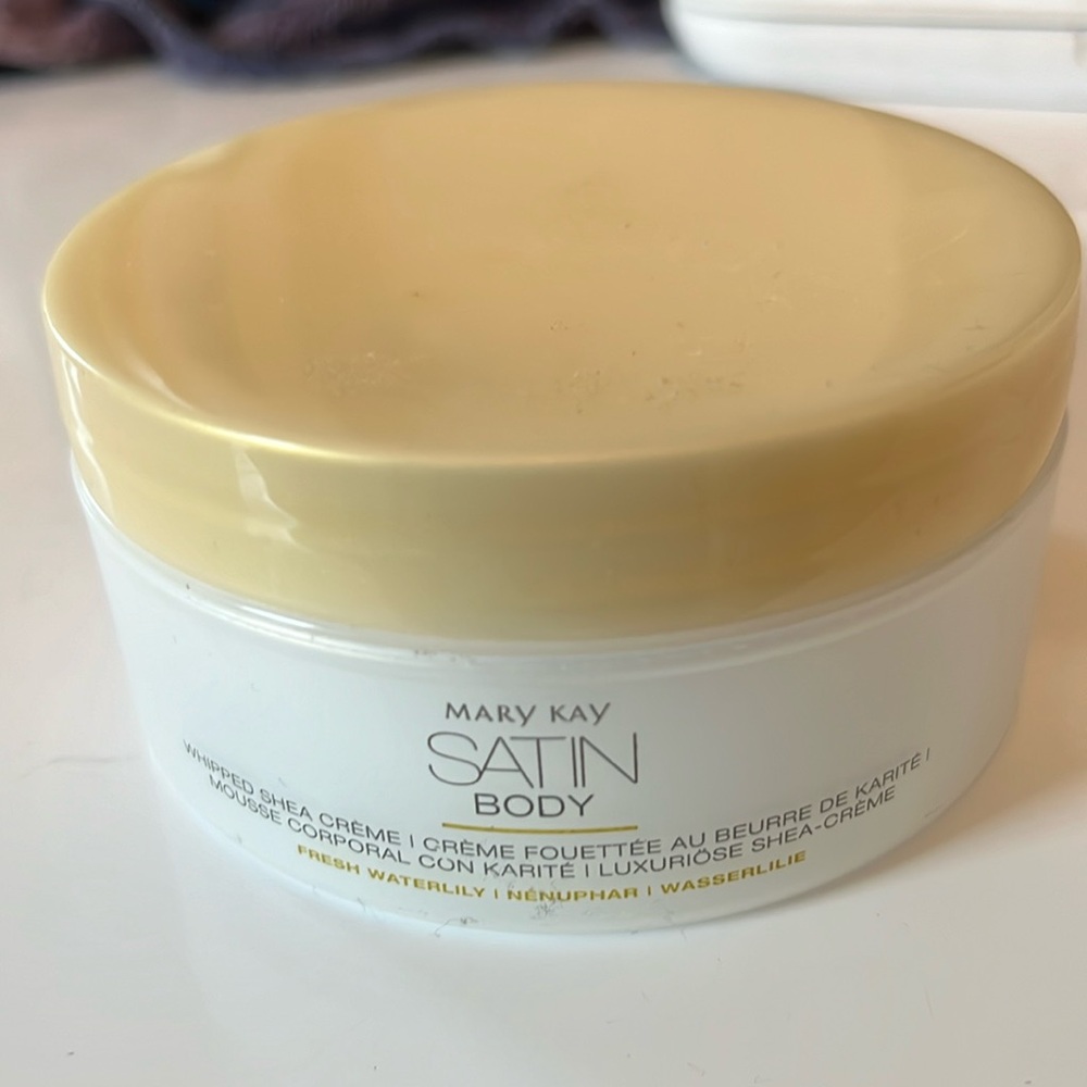 Mary Kay Satin Body Whipped Shea Crème Full Size